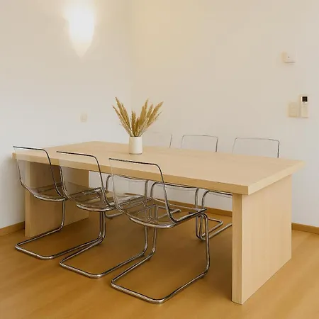 Apartamento Relaxed Coastal - Steps From & Center
