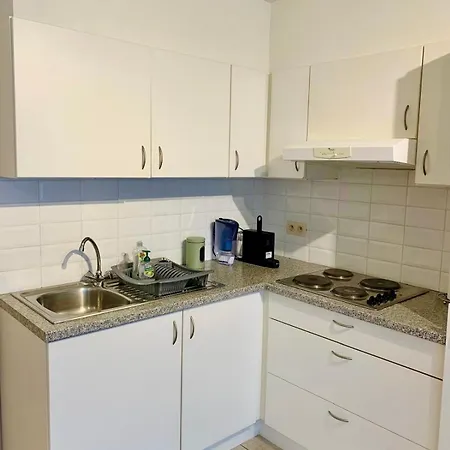 Relaxed Coastal - Steps From & Center * Oostende