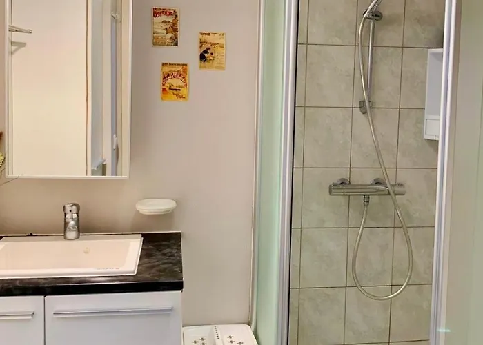 Relaxed Coastal - Steps From & Center Oostende