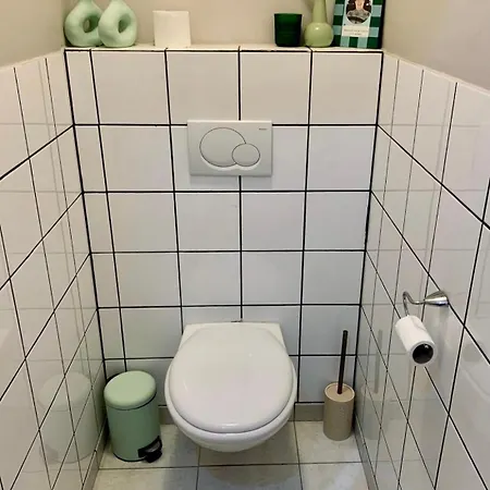 Апартаменти Relaxed Coastal - Steps From & Center